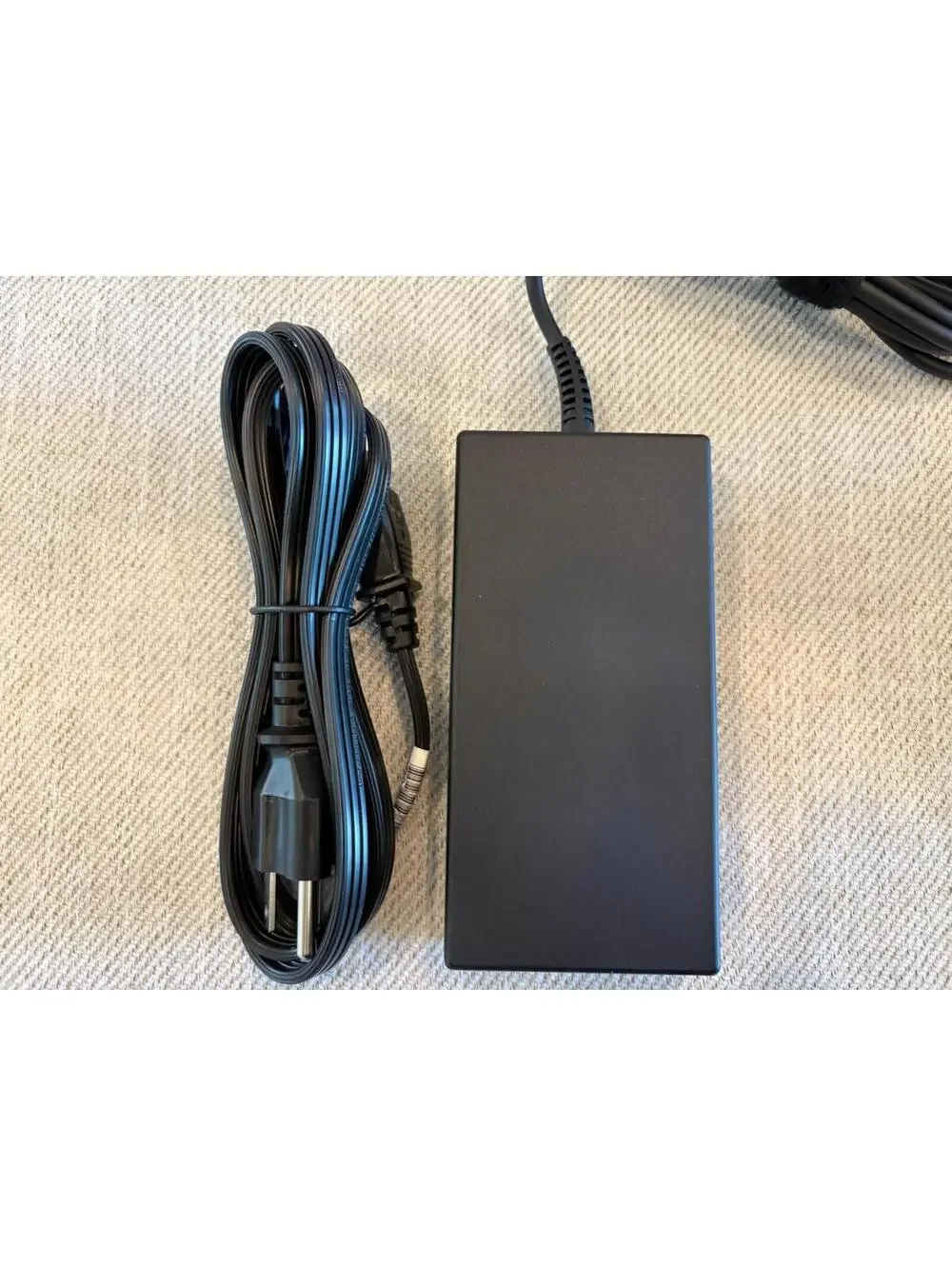 HP USB-C Dock G5 Docking Station L64086-001 HSN-IX02 with 120W Power Adapter NEW